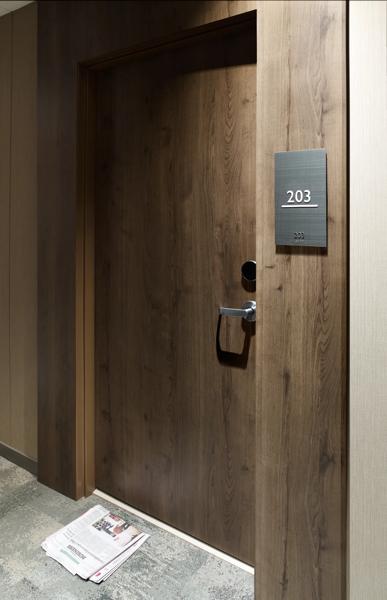 67 7413-PG Planked Coffee Oak.tif