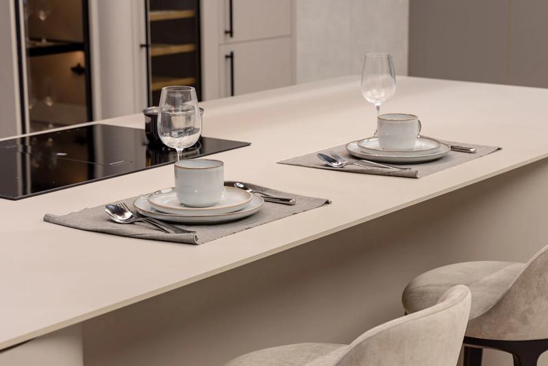 202607-136 FENIX 0748 Beige Arizona TUET 4645 Caravella Dark