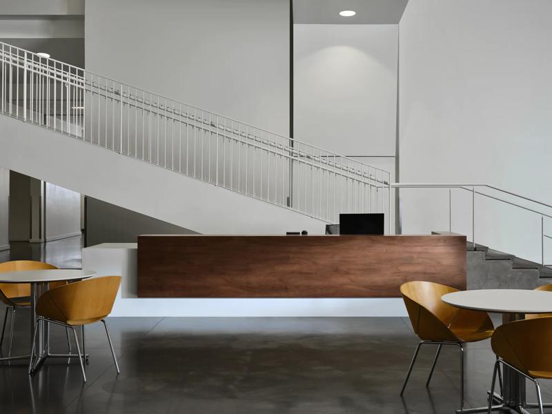 Shot 72-8260 Stained Luster Walnut 459-58 Brite White.tif